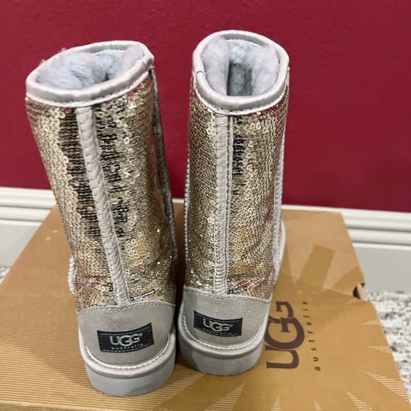 Womens UGG® Classic Short Sparkle Boot UGG® Australia 'Classic Short UGG Shoes - Picture 3 of 7